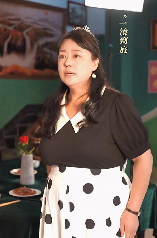 演员李菁菁瘦到认不出 瘦身成功引发热议