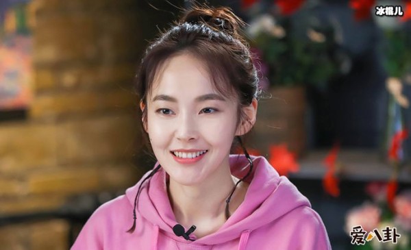 演员张佳宁自小和母亲生活，节目现场首次谈论生父！