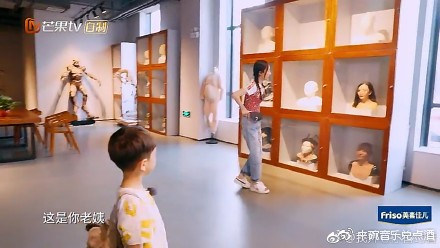 杨幂竟是嗯哼老姨！揭秘当年杨幂为何要退出泰迪姐妹团真相
