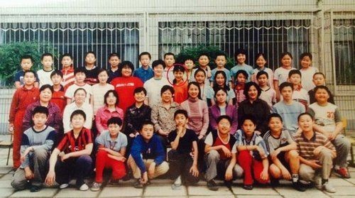 　　杨紫：女大十八变