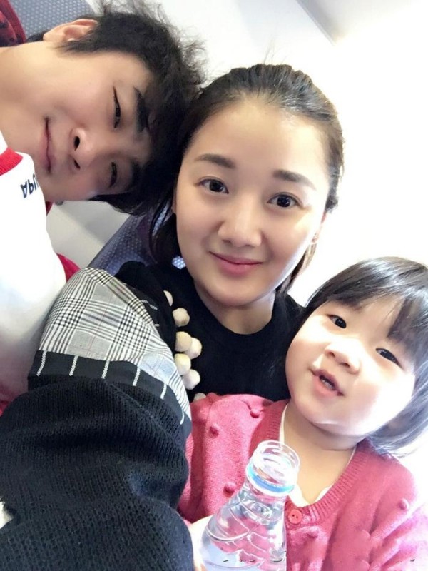 乔杉充其量就是一枚谐星，他媳妇才是真正的明星呢！