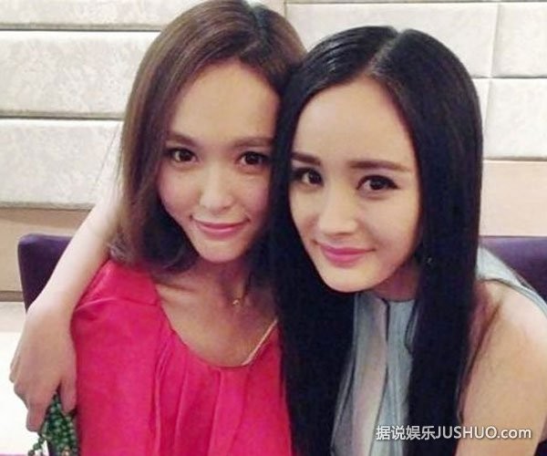 杨幂唐嫣结“亲家” 婆婆专程看小糯米晒牵手照