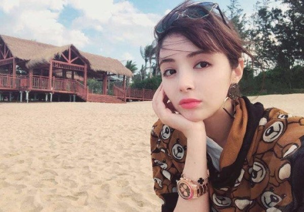 又一对高颜值明星夫妻诞生，跳过官宣，直接合体上孕期综艺