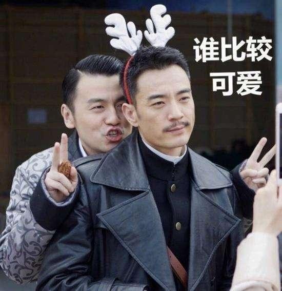 郭京飞代替雷佳音上台领奖，两人隔空互怼相爱相杀