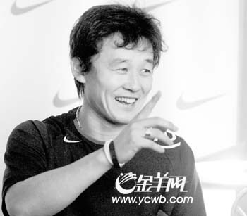 足球明星访谈录：孙继海的即兴世界(图)