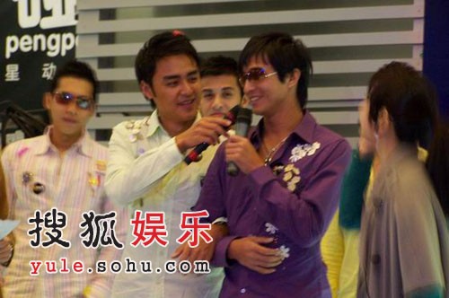 183CLUB歌友会爆棚 明道与绍伟公开暧昧关系