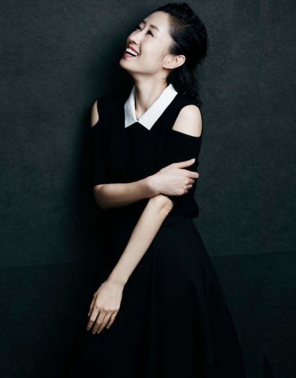 她是胡歌大姐，被称小巩俐，嫁豪门7年后离婚，如今火遍全国