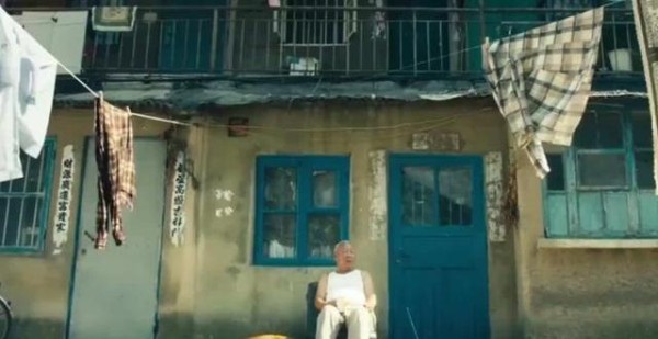 因“马冬梅”走红的大爷，本来只是路过，却被沈腾喊住拍戏