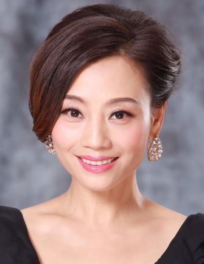 《甄嬛传》端妃, 遭遇现实版“宫斗”, 去年低调结婚