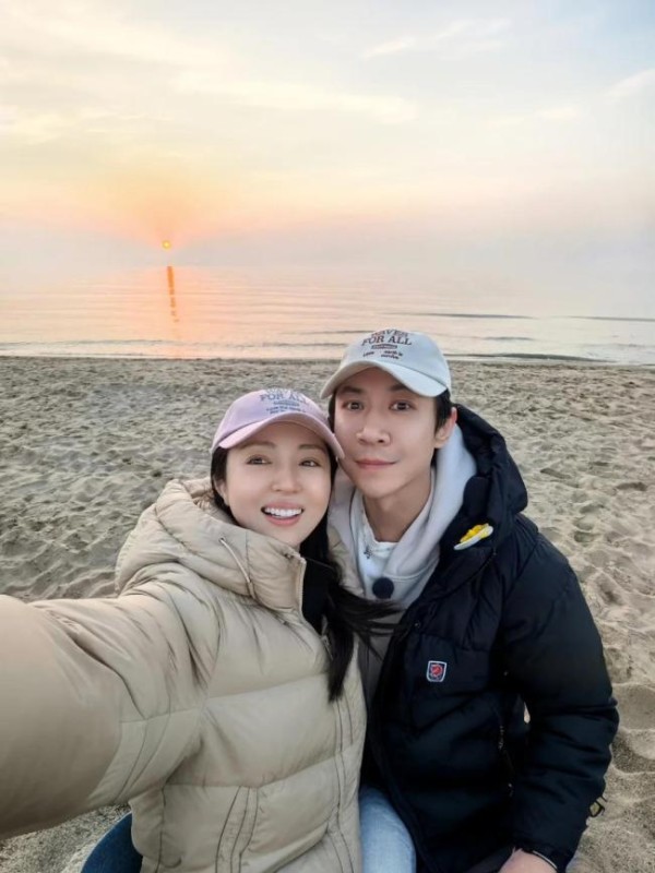 董璇遇到张维伊像“老来得子”