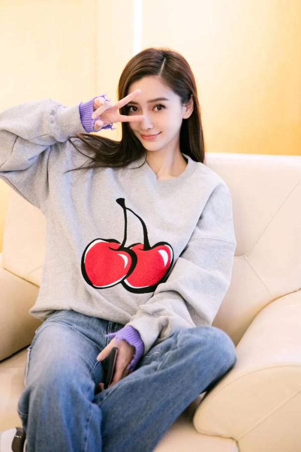AB，关晓彤郑爽，少女妈，蔡徐坤，多人运动男星，家暴小生| 最新八卦汇总