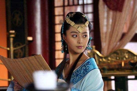 盘点娱乐圈里饰演过妲己的女星，她更是因为饰演妲己而一夜爆红
