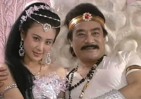 盘点娱乐圈里饰演过妲己的女星，她更是因为饰演妲己而一夜爆红
