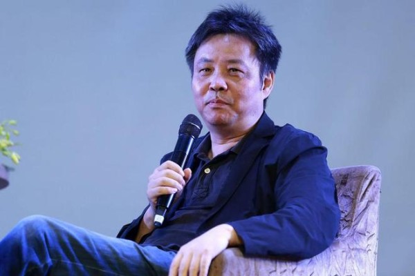 余华：生活从不是预设的剧本，更像一场即兴独白