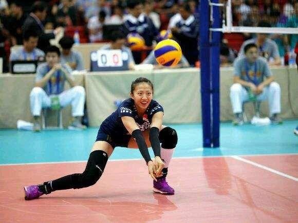 李盈莹无缘女排明星赛首发，丁霞却再次高居投票结果榜首！