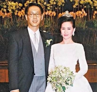 她身价300亿,与张国荣有缘无份难道没有男人可以配得上她?