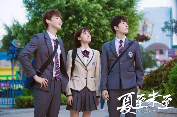 胡一天、李现两年前同剧给郑爽配戏，新剧播出后，他们已平起平坐