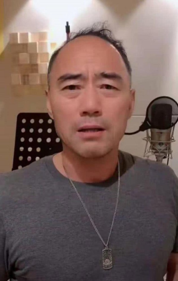 旭日阳刚解散后罕见同框，二人境遇截然不同，王旭老到不敢认