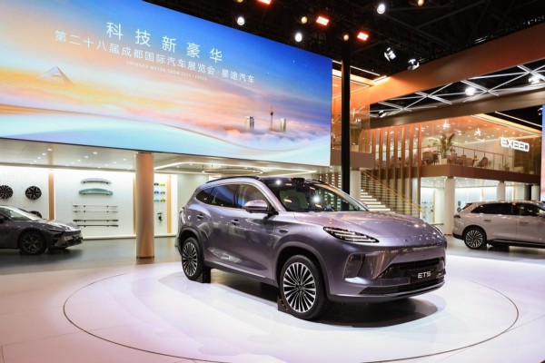 星途ET5成都车展全球首发，20万级年轻家用SUV“卷王”登场