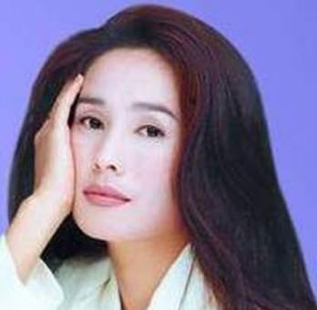 娱乐圈大龄男艺人，他因吃软饭出轨遭分手，古天乐48岁还等她？