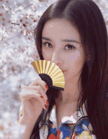 女星的包里有什么, 刘嘉玲的最甜蜜, 杨超越真接地气!