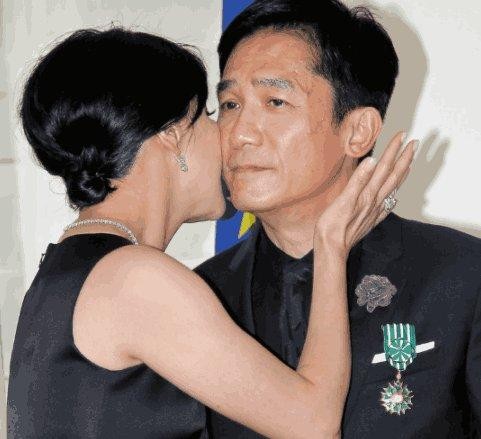 女星的包里有什么, 刘嘉玲的最甜蜜, 杨超越真接地气!