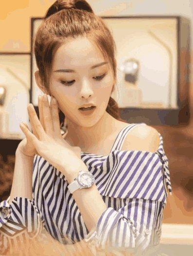 女星的包里有什么, 刘嘉玲的最甜蜜, 杨超越真接地气!