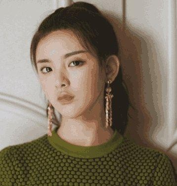 女星的包里有什么, 刘嘉玲的最甜蜜, 杨超越真接地气!