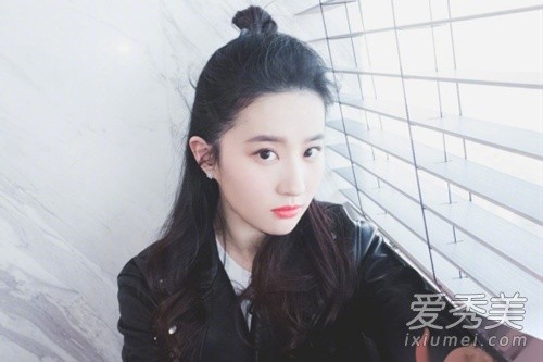 卓伟爆料娱乐圈最干净的十大女明星 第一让人心服口服！
