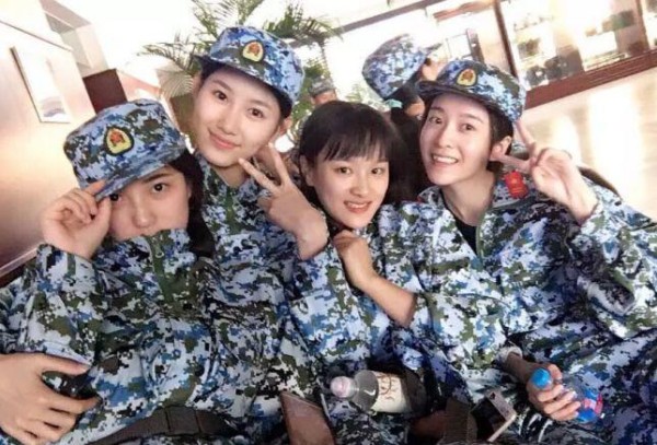 明星舍友大比拼：千玺是男神，张雪迎清纯，看到蒋依依：神仙宿舍