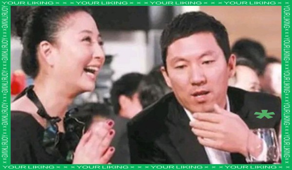 殷桃与神秘男友共进晚餐，引发情感历程回顾