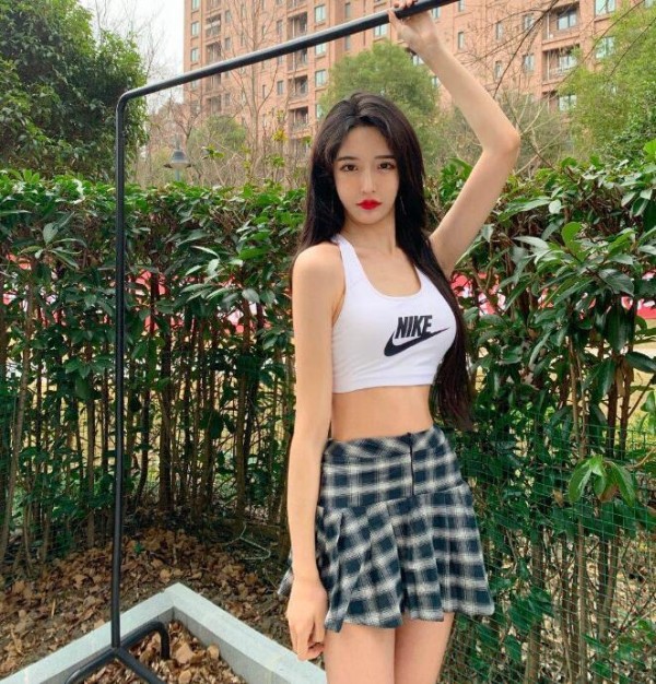艾比承认自己整容，作为最美女装大佬，却想去参加男团选秀？