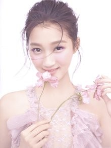 关晓彤个人写真
