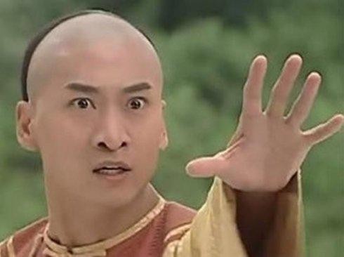 周杰冯远征王琳六小龄童　明星因角成名后又被黑