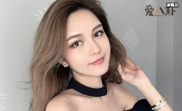 周扬青的品牌叫什么？她是网红还是艺人为何人气如此高