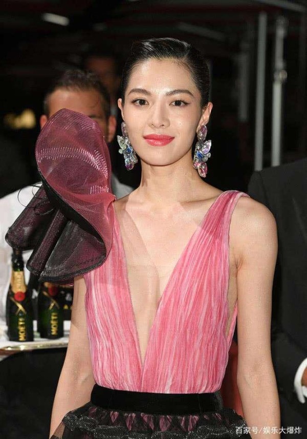 钟楚曦再提和跑男争端，澄清撕baby原因，但对方粉丝不买账