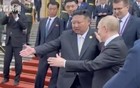 普京与金正恩在北京会晤同乘一车 她也上了车