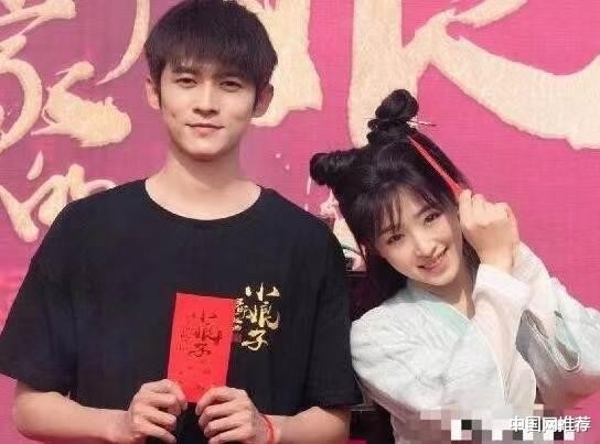 张含韵和佟梦实是什么关系是情侣男女朋友吗 两人恋情是真的在一起了吗