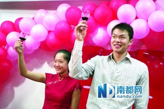 胡美证实与朱芳雨离婚1年多 曾爱琴海定情