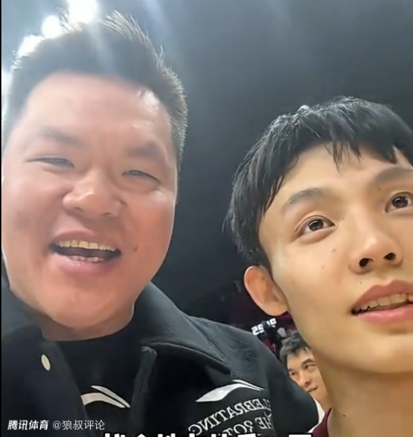 朱芳雨：我这三分投的还行吧 你们以后能不能别老说我吃烧烤 玩手机了