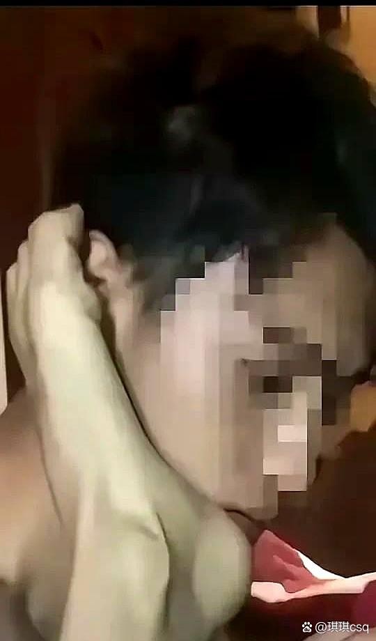 娱乐圈再掀波澜！许凯私照泄露引...@琪琪csq的动态