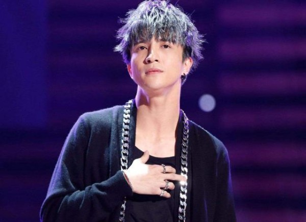 华语乐坛的歌手谁最厉害？陈奕迅“不如”许嵩？第一名我服了