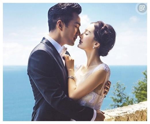 明星们的结婚照：杨幂和刘凯威养眼，最后一对把网友看哭了