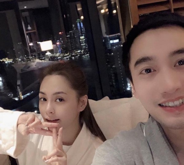 阿娇无视老公花边新闻，晒合照秀恩爱力证老公清白