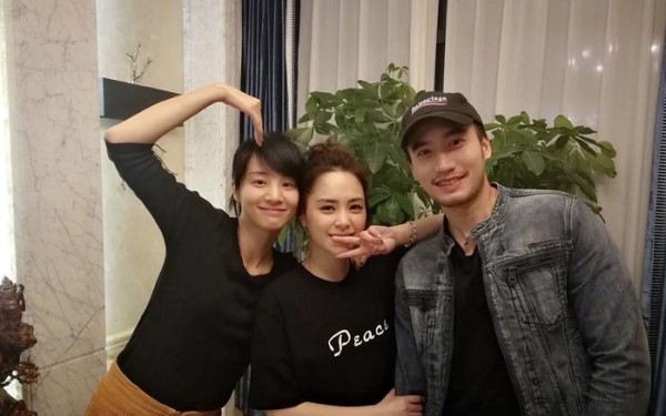 阿娇无视老公花边新闻，晒合照秀恩爱力证老公清白