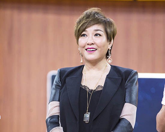 李静化身福尔摩斯