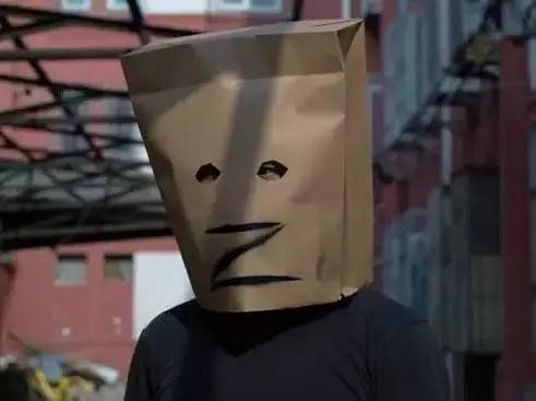 蓝洞是为了人气才选择对卢本伟开挂不揭穿? 卢本伟还是凉不了