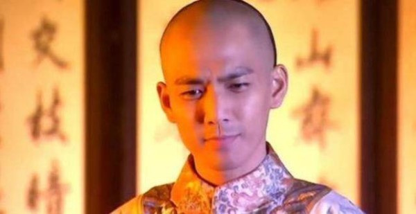 你还记得《鹿鼎记》中的幼年韦小宝吗？而今他都已经20多岁了！