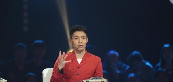 看似严肃，其实内心住着只“二哈”几位男明星，反差感不要太大