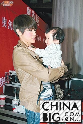 何韵诗与容祖儿关系揭秘 何韵诗与容祖儿为什么分手？